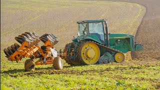 John Deere 8400t au labour! 4640 jumelé & rotative 6m