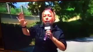 Giornalista in diretta colpita da ambulanza e dice parolaccia crazy ridere