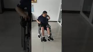 Electric wheelchair