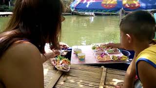 floating market Petchaburi Kwanchow