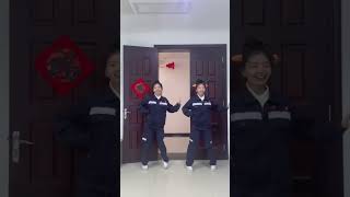 工厂美女舞蹈二人组Factory Beauty Dance Duo