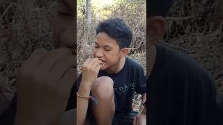 makan bersama di pinggir sungai Kalimantan yang sejuk #shortvideo #videoshort