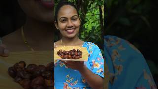 Do you know this fruit? 🥰 Sri Lankan Uguressa! උගුරැස්ස #shorts