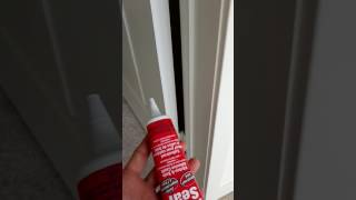 How to apply latex caulking