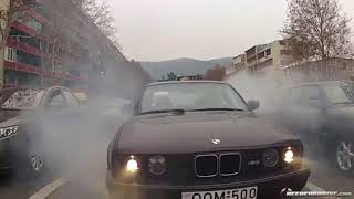 Сумасшедший Уличные гонки дрифт в Грузии BMW M5 E34 3 8