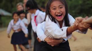 Laos med Stray bus