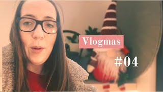 Day Off... Streaming Day 🎉  Vlogmas Day #4