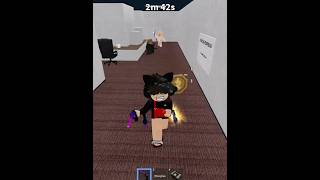 Direita esquerda toma cruzado 😝 #roblox #fypシviral #mm2roblox