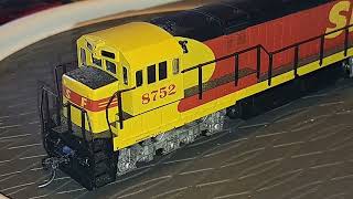 RETRO REVIEW: HO SCALE ATLAS U33/36C!