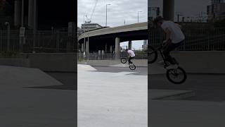 Manual 180 BMX