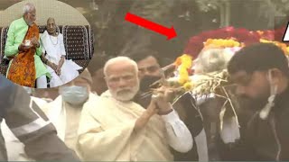 पीएम नरेंद्र मोदी की माँ का निधन | PM Modi mother News | Latest news | narendra modi Maa passed away