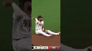 Fernando Tatis Jr MAKES INSANE DOUBLE JUMP TO MAKE THE CATCH