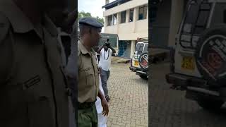 PASTOR EZEKIEL ARRIVES AT MOMBASA POLICE STATION WITH HIS LAWYER BESIDES HIM JACOB MAGOLO#trending