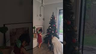 How I decorate MINIMAL Christmas tree with my toddler in 5 MINUTES!! | How we Montessori at home