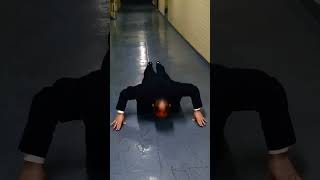 Bruce Lee Style Thumb Pushups