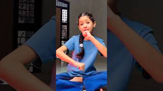 desi kalakar honey Singh rap song cute girl 🥰#youtubeshorts #public #tiktok