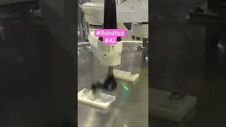 Robotic arm 로봇 팔 , Packaging by Robot #shanghai #china #AI #robotics