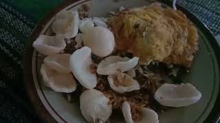 Makan Malam Nasi Goreng Dipinggir Jalan Bersama Keluarga kecilku