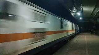 DEADLY Shriller !!! 30522 HWH WAP7 Poorva Express Shatters at 130 KMPH | Glorious 24 Years Of WAP7