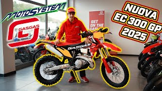 GASGAS EC300 GP 2025 - NEW BIKE DAY - DA MOTOSYSTEM E' ARRIVATA CLARA, LA 300 DA GARA