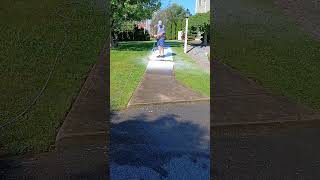 Pretreating with a foam cannon #satisfyingpressurewashing #foamcannon