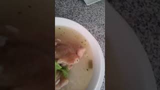 sopita de gallina al estilo pavo