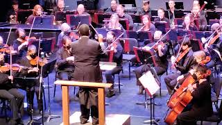 MTC President Dr. Ronald Rhames Conducts at Holiday Pops Concert