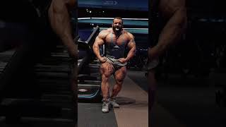 اخر تحديث للذئب الإيراني هادي شوبان بجسم متفجر قبل ايام من بطولة الاولمبيا #olympia #bodybuilding