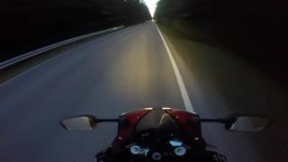 04 Yamaha R1 vs 09 Honda Cbr1000