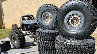 CAPRA 2.2 Tire Test! JConcepts Scorpio Vs Pro-Line Hyrax. Both w/ SL3D Squid’n’certs