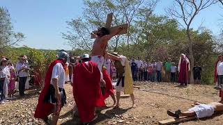 Viacrucis del Complejo Parroquial San Juan Pablo en Colima