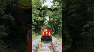 Alien_frog_head_chil_dance_train_attack_funny_vfx_magical_video_#youtubeshorts_#viral_ #magic_(360p)