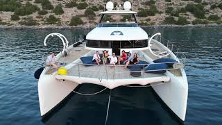 Power Catamaran CRAZY HORSE in Greece