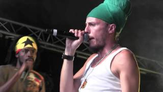 Cookie The Herbalist - Inna Mi Car (Live Jamrock Splash 2013)