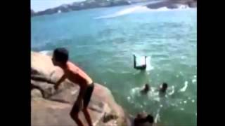 dançando Leklek na praia...kkk