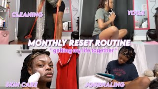 monthly reset routine : getting my $hit together, journaling, yoga, becoming “that” girl this year💕