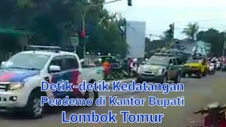 Detik-detik Pendemo Banjiri Kantor Bupati