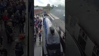 #LIVE #SUPER #BIRDS #EYE #VIEW #OF #A4 #SIR #NIGEL #GRESLEY 60007 FILLING UP ENGINE #WEATHER #UK2024