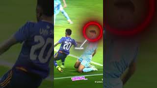 Vini jr c'est fait voler #pourtoi #trending #edit #football #trend #humor #vinicius #shorts #soccer