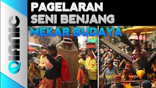 NGARAK KE JADARIA DARI PAMUBUSAN BERSAMA SENI BENJANG MEKAR BUDAYA