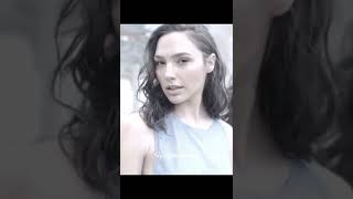 gal Gadot  (wonder women) whatsapp status