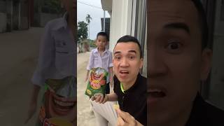 Ông bố tham ăn funnyvideo #shorts😋🤤