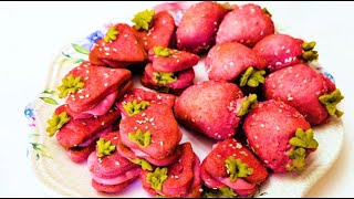 Evdə Çiyələk varsa! Boyasız Çiyələk pirojnası resepti. /How to cook STRAWBERRY CAKE!