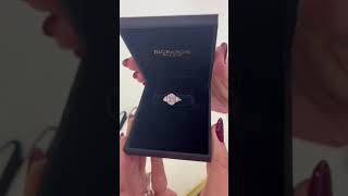 Opening the 💍 box to find your dream ring, #diamond #miamijeweler #richardsgemsandjewelry