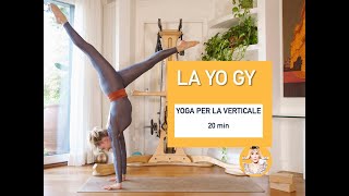 PRATICA YOGA BREVE PER GIOCARE CON LA VERTICALE