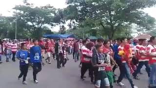 Suporter Madura United di Tanah Sunda Stadion Jalak Harupat. Persib Bandung vs Madura United.