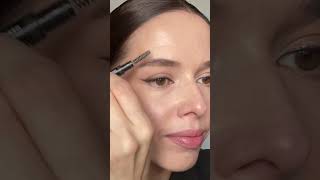 Straight Brow Essentials | Our Products | Bobbi Brown Cosmetics