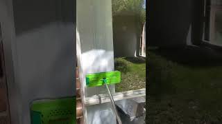 1 minute *no squeegee* window cleaning hack