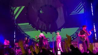 Paramore - Hard Times/Heart Of Glass (Live at 'Tour Three' - The SSE Hydro, Glasgow)