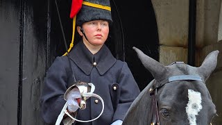 THE KING'S TROOP ROYAL HORSE ARTILLERY at Horse Guards in London